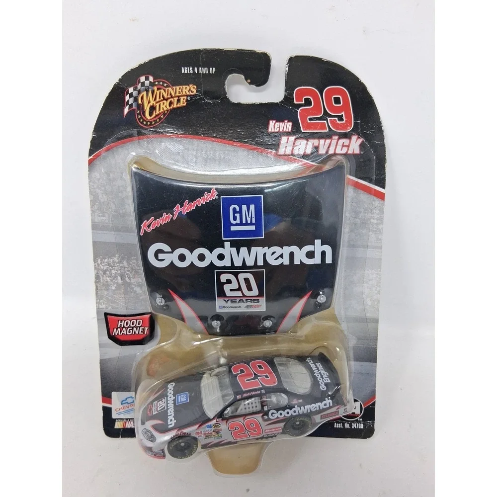 2005 Kevin Harvick #29 GM Goodwrench 1/64 Scale NASCAR Diecast Winners Circle. N